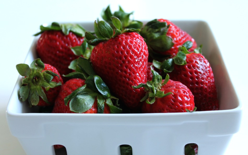 Hawaiian Strawberry Tart | A Sweet Baker Hawaiian Strawberry Tart